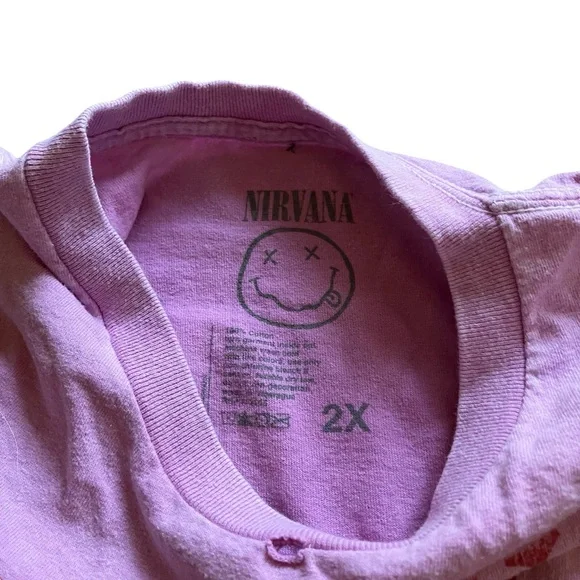 Nirvana Smiley Face Tshirt 2XL XXL Pink Iconic Band Tee Grunge Distressed Ripped - Picture 3 of 9